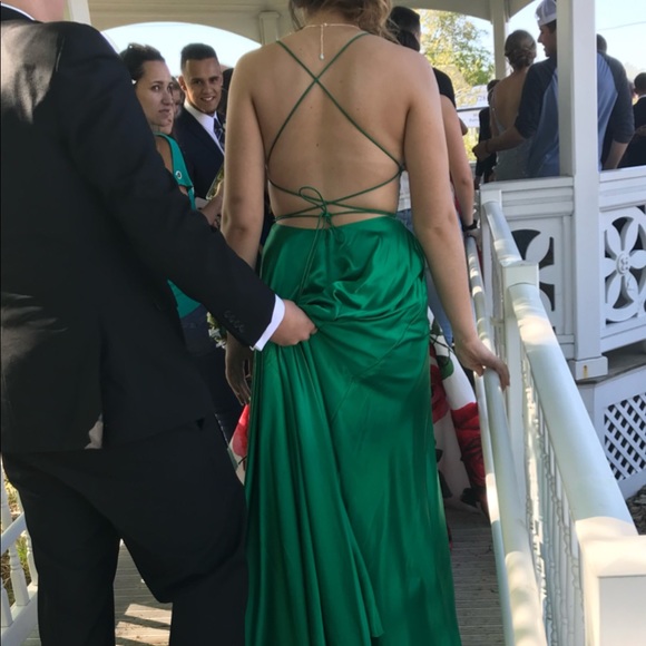 Prom dress for sale - Picture 2 of 4